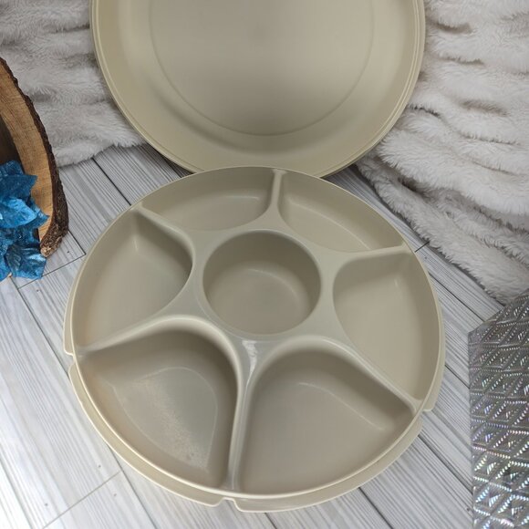 Vintage Tupperware Serving Center Snack Tray Set – Beige 6-Compartment & Round B - Picture 1 of 4